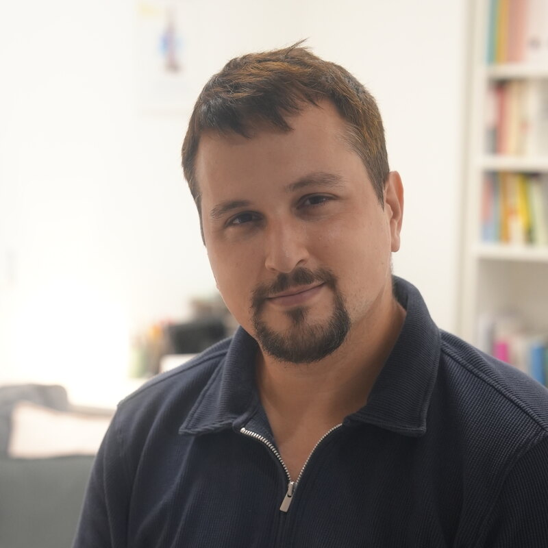 Retrato de Germán Molinero, psicólogo y terapeuta de Jokabide